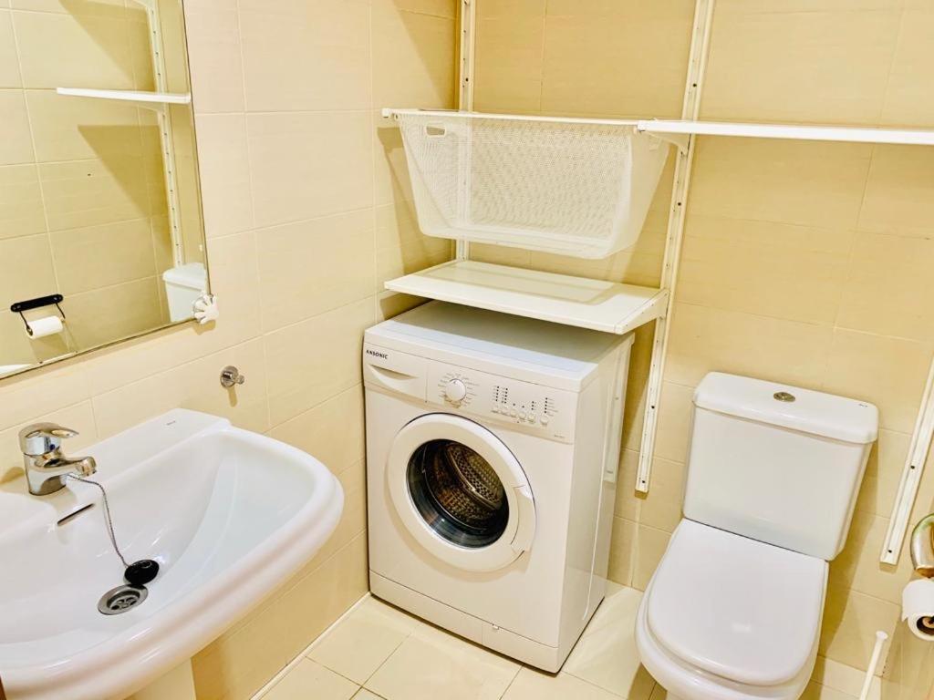Apartamento Carvajal Beach Fuengirola Eksteriør billede